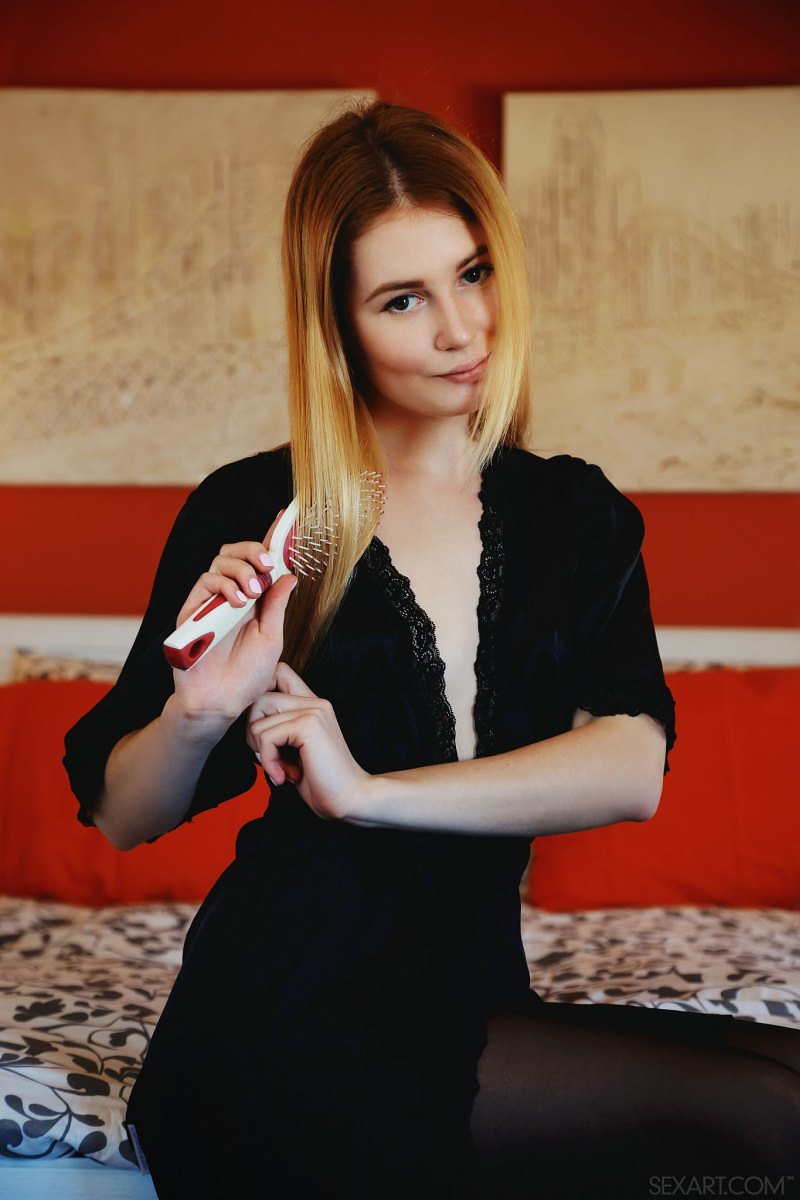 Даниэлла, 54